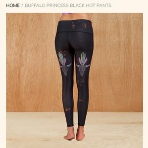 OUT OF STOCK!! Teeki Buffalo Princess Hot Pants M